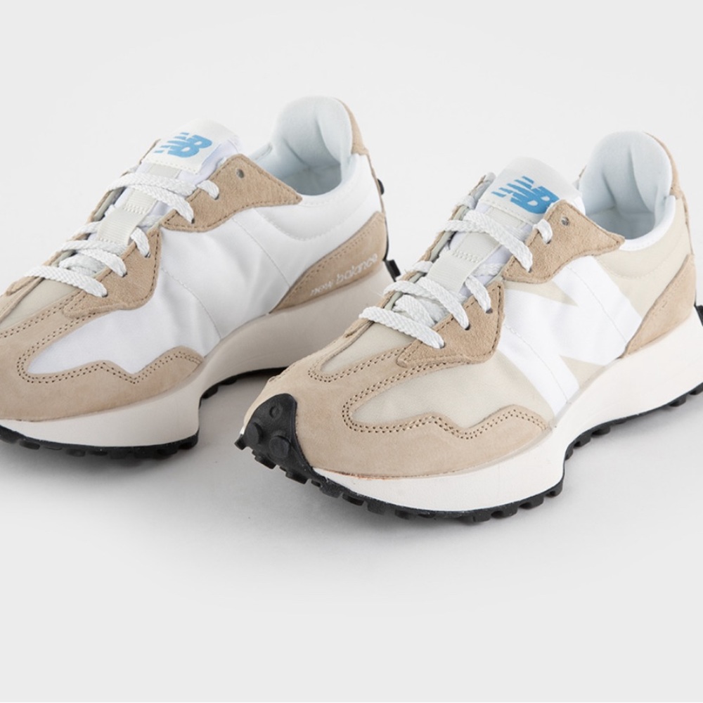 NEW BALANCE 327 Womens Shoes